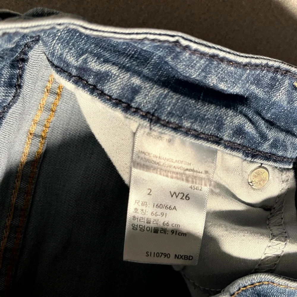 Signature By Levi Strauss & Co. Jeans Women 2 Blue Denim Mid Rise Capri Straight